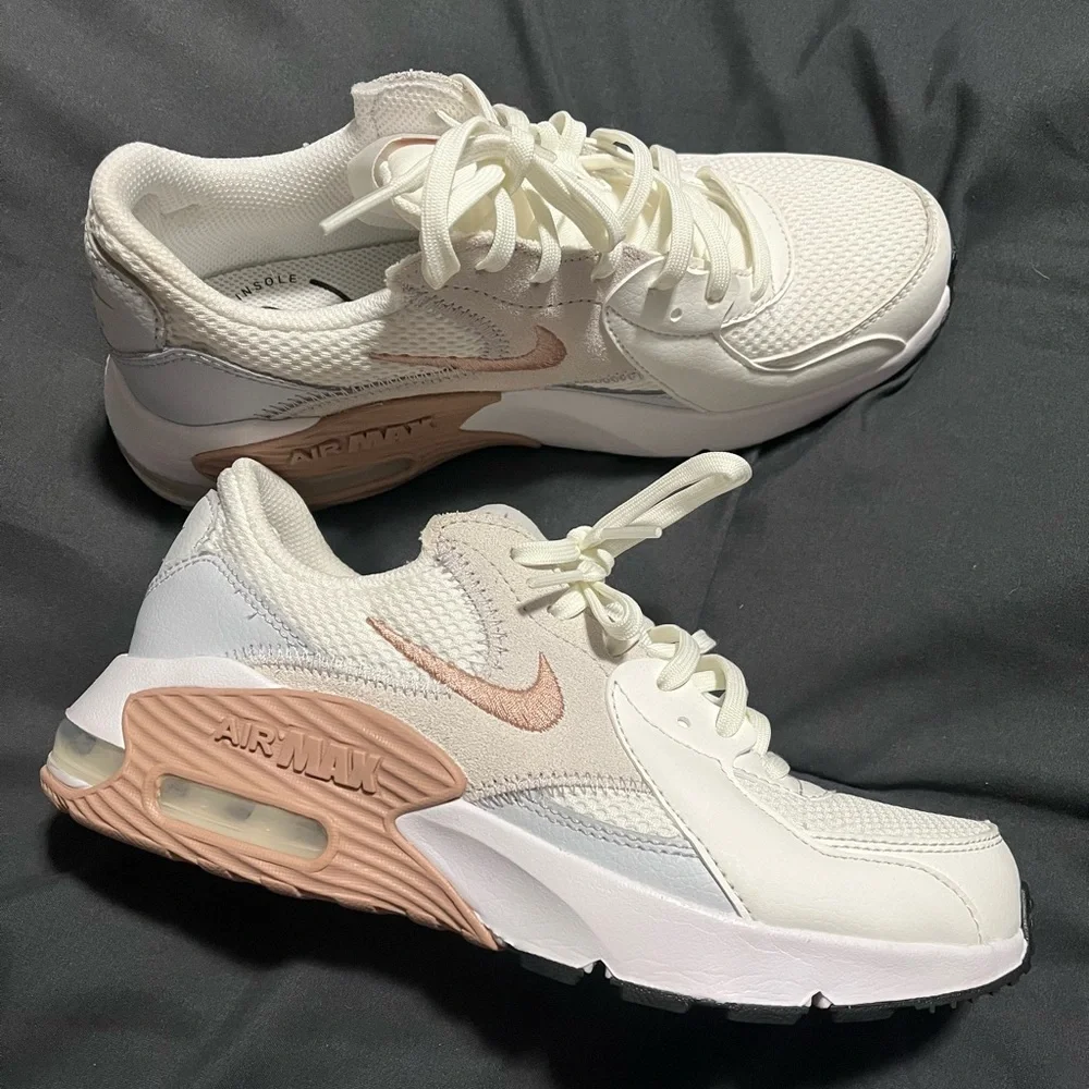 Nike Women's Air Max Excee Sneakers Size 7- White and Pink - Picture 1 of 6